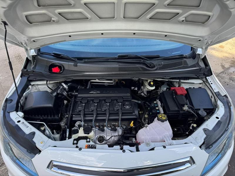 Chevrolet Onix 14mt LTZ - foto 8
