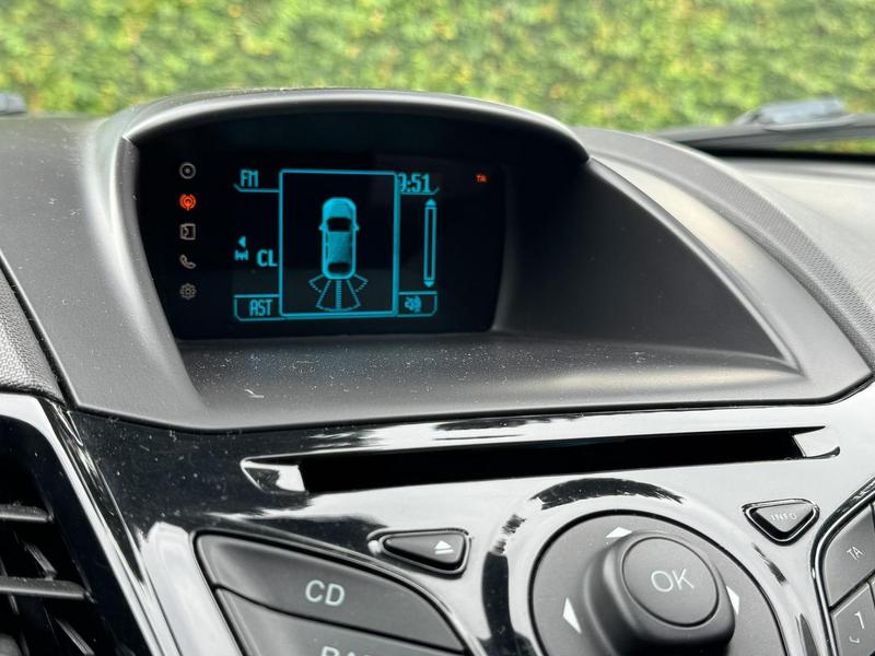 Ford Fiesta 16tit At - foto 19