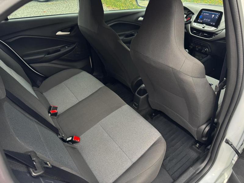 Chevrolet Onix 10mt Hb - foto 13