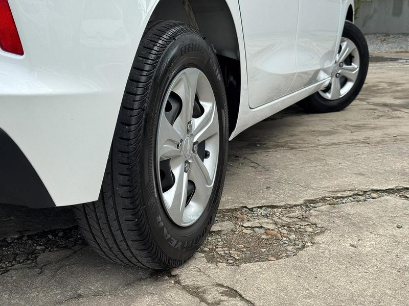 Chevrolet Onix 10mt Hb - foto 5