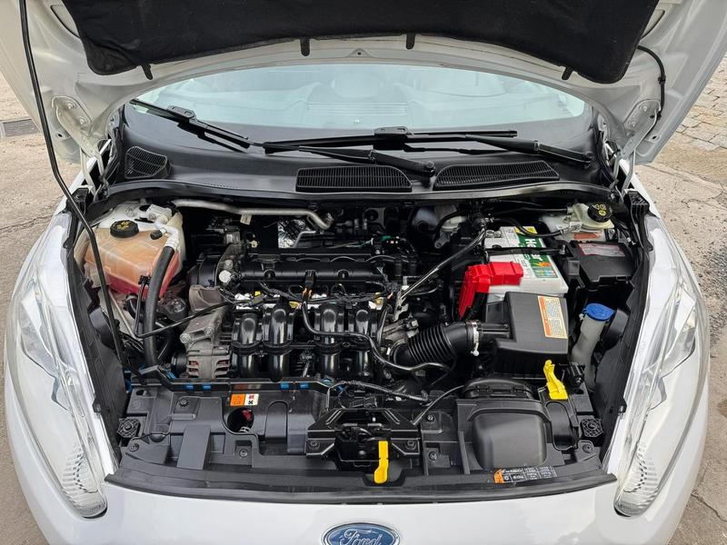 Ford Fiesta Ha 16l Se - foto 8