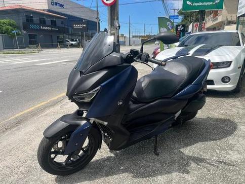 YAMAHA XMAX