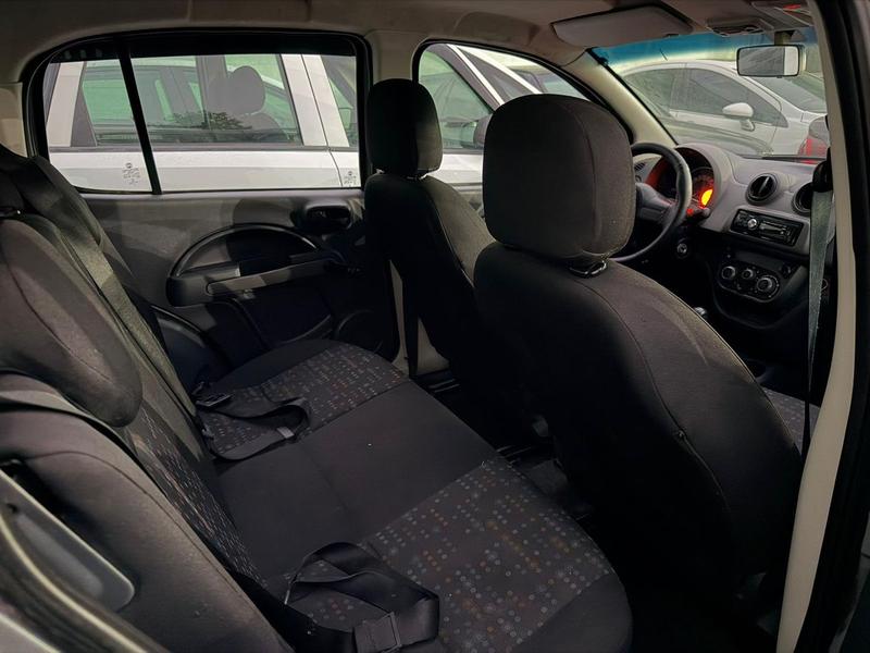 Fiat Uno Vivace 1.0 - foto 8