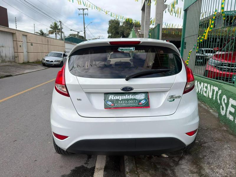 Ford Fiesta 16se - foto 8