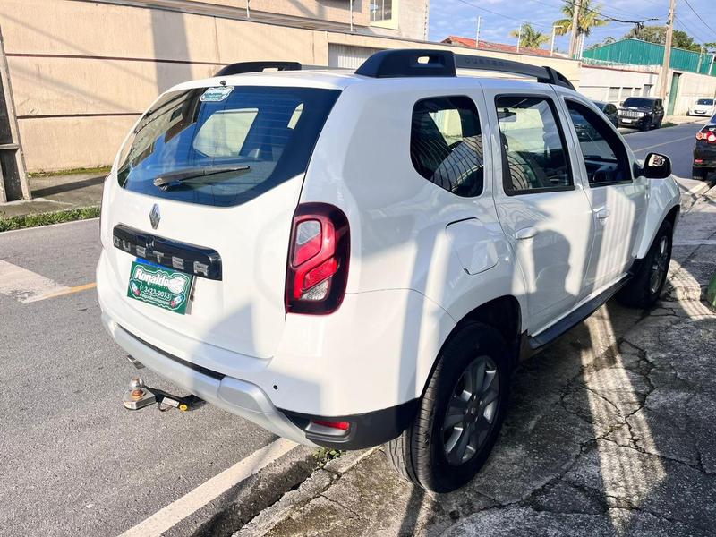 Renault Duster 2.0 D 4X4 - foto 6