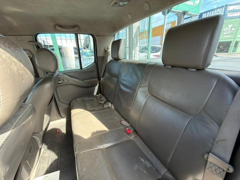 Nissan Frontier Le 2.5 X4 - foto 7