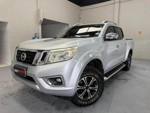 NISSAN FRONTIER LEATX4
