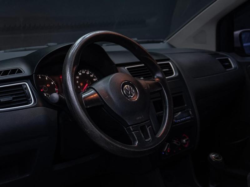 Volkswagen Fox 1.0 Mi Total Flex 8V 3P - foto 12