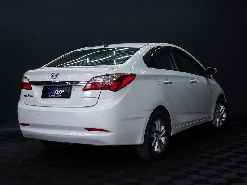 Hyundai HB20S C.style C.plus1.6 Flex 16V Aut. 4P - foto 2