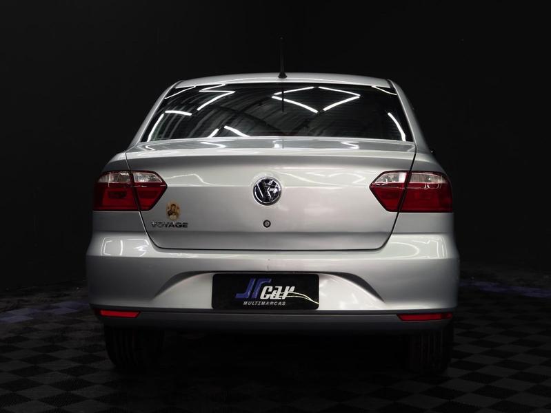Volkswagen Voyage 16l - foto 19