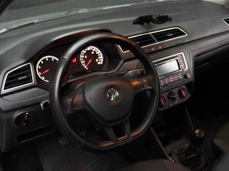 Volkswagen Voyage 16l - foto 10