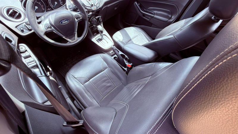 Ford Fiesta 16tit At - foto 11