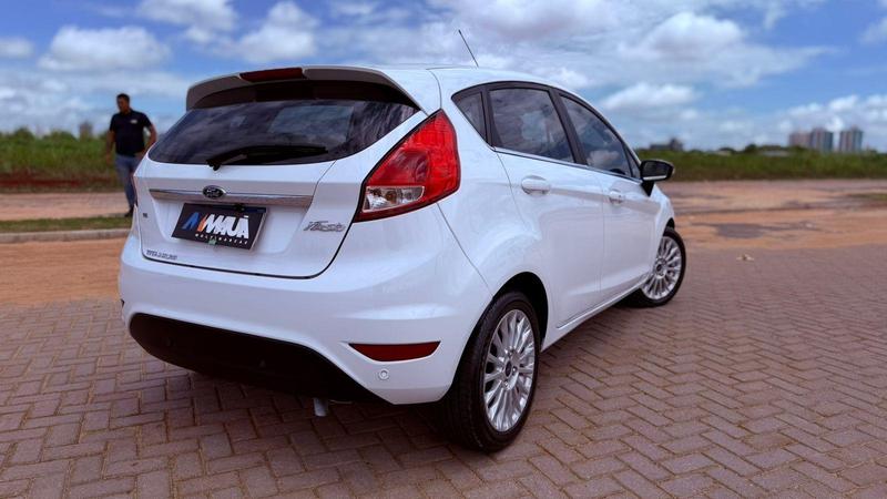 Ford Fiesta 16tit At - foto 4