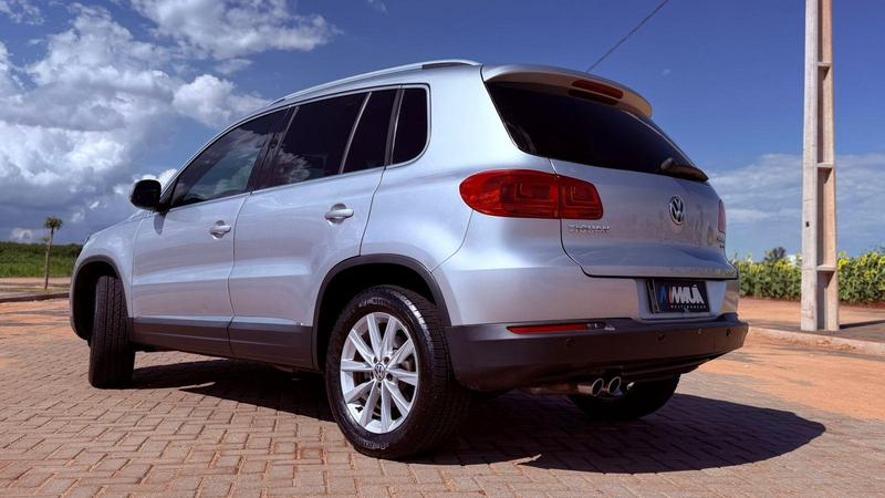 Volkswagen Tiguan 2.0 TSI - foto 4