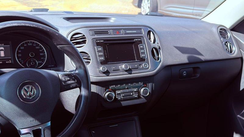 Volkswagen Tiguan 2.0 TSI - foto 8