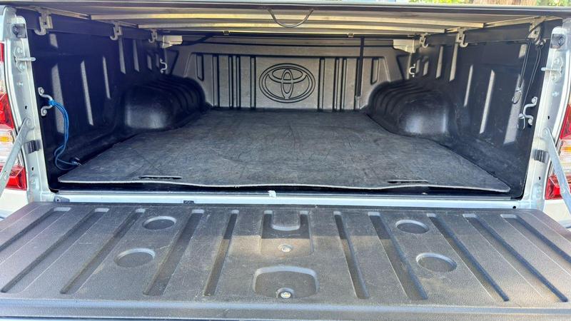 Toyota Hilux Cd Srx 4X4 2.8 TDI 16V Diesel Aut. - foto 8