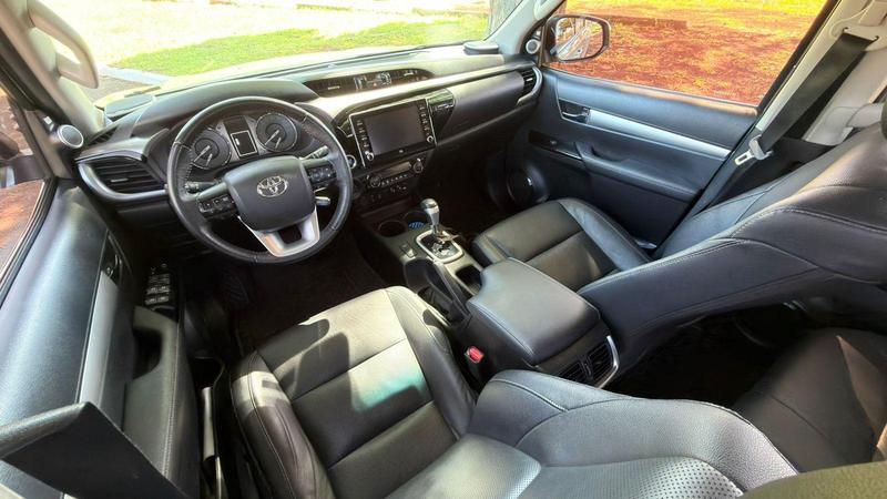 Toyota Hilux Cd Srx 4X4 2.8 TDI 16V Diesel Aut. - foto 11