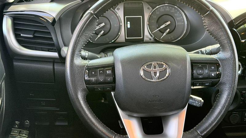 Toyota Hilux Cd Srx 4X4 2.8 TDI 16V Diesel Aut. - foto 17