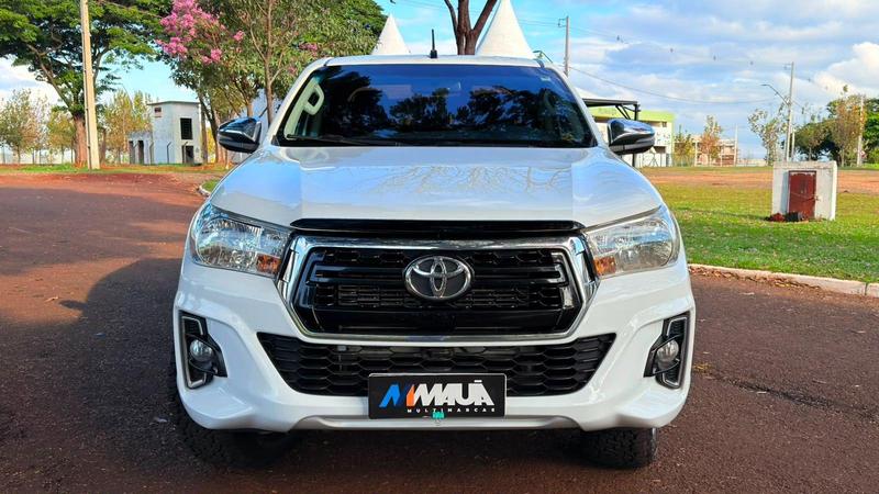 Toyota Hilux Cd Srx 4X4 2.8 TDI 16V Diesel Aut. - foto 2