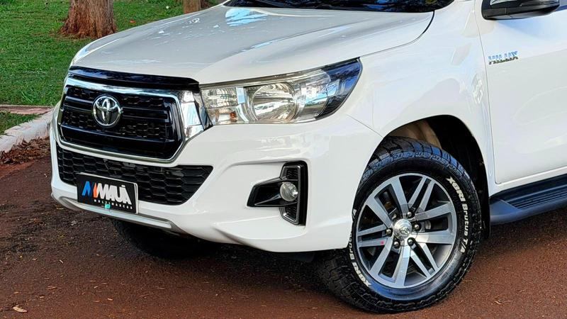 Toyota Hilux Cd Srx 4X4 2.8 TDI 16V Diesel Aut. - foto 3