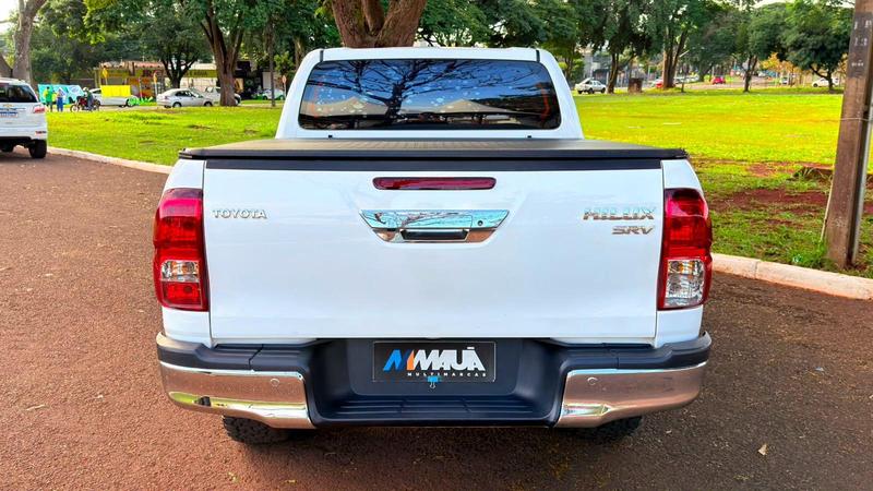 Toyota Hilux Cd Srx 4X4 2.8 TDI 16V Diesel Aut. - foto 5