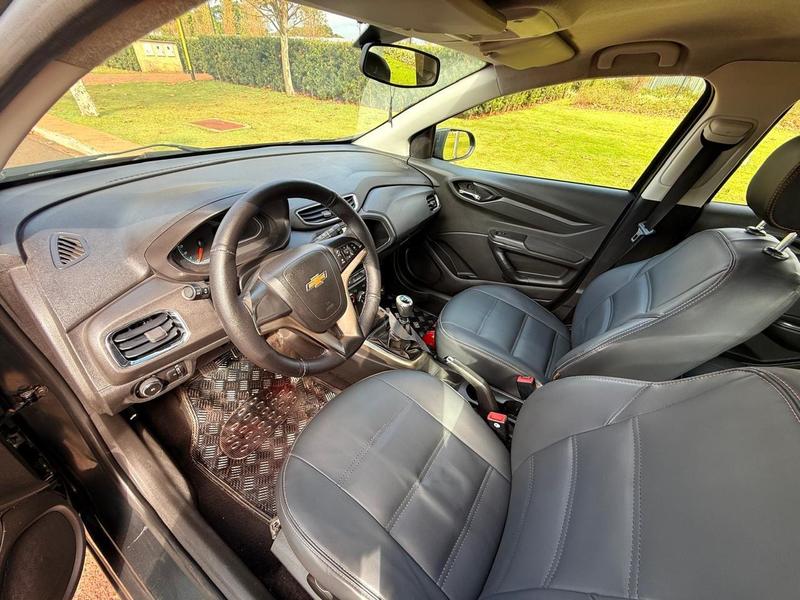 Chevrolet Onix Hatch Ls 1.0 8V Flexpower 5P Mec. - foto 13