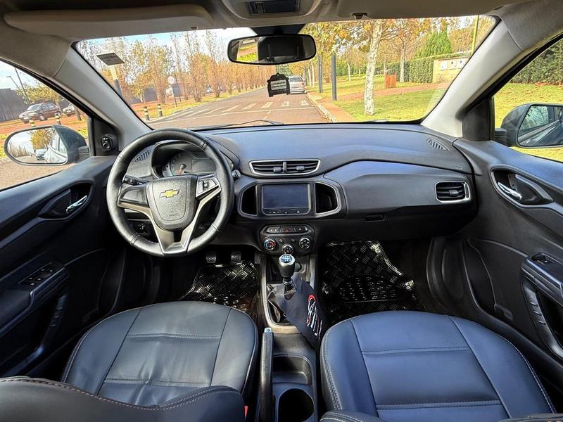 Chevrolet Onix Hatch Ls 1.0 8V Flexpower 5P Mec. - foto 10