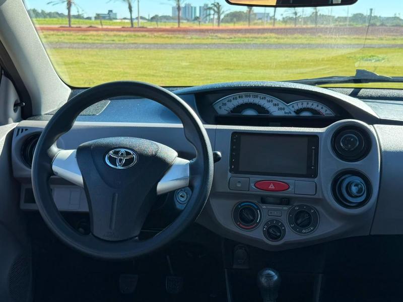 Toyota Etios Xs 1.3 Flex 16V 5P Mec. - foto 16