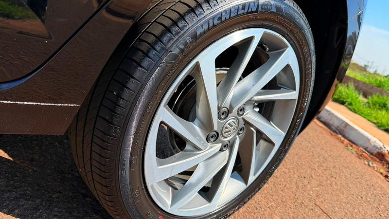 Volkswagen Polo Highline 200 TSI 1.0 Flex 12V Aut. - foto 8