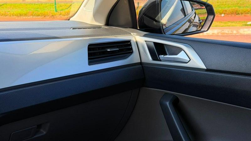 Volkswagen Polo Highline 200 TSI 1.0 Flex 12V Aut. - foto 15