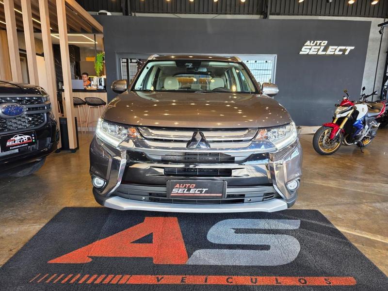 Mitsubishi Outlander 3.0 GT 3.0 V6 Aut. - foto 3
