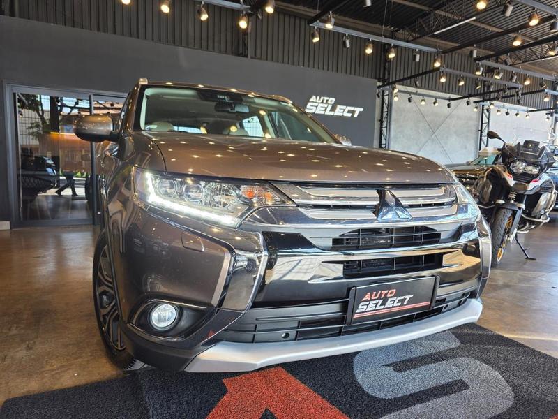 Mitsubishi Outlander 3.0 GT 3.0 V6 Aut. - foto 7
