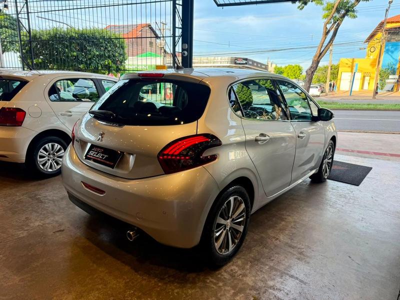 Peugeot 208 Griffe At - foto 8