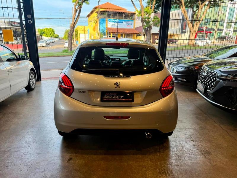 Peugeot 208 Griffe At - foto 9