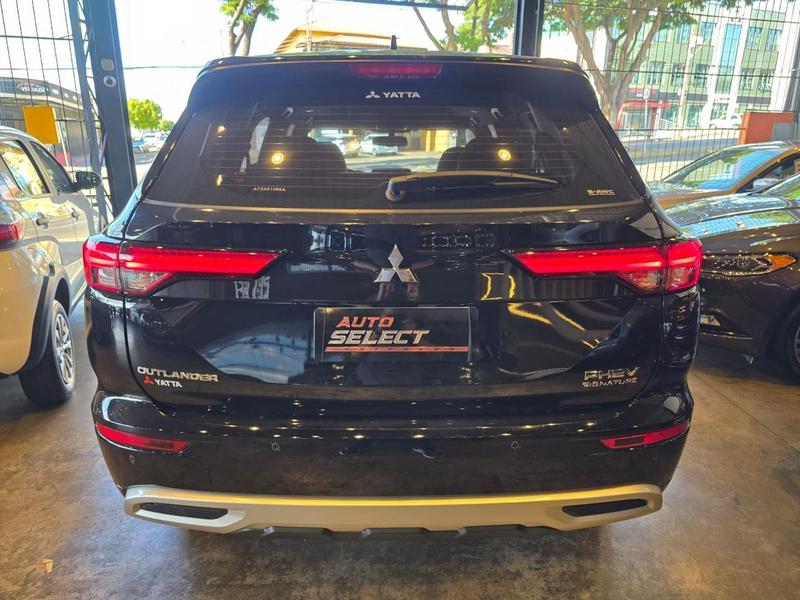 Mitsubishi Outlander Signature 2.4 4X4 Automático Hib - foto 9