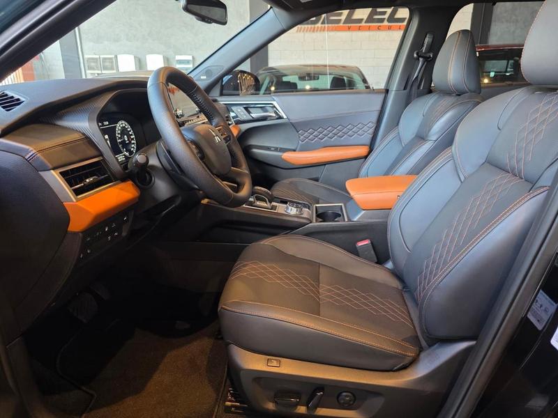 Mitsubishi Outlander Signature 2.4 4X4 Automático Hib - foto 15