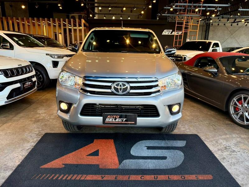 Toyota Hilux Cd Srx 4X4 2.8 TDI 16V Diesel Aut. - foto 3