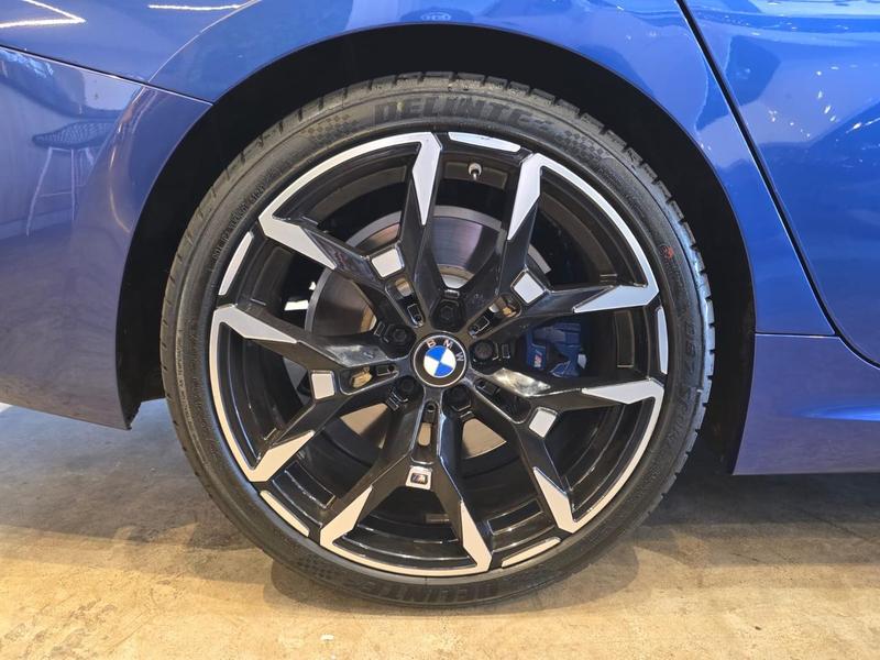 BMW 320i M Sport Flex - foto 12