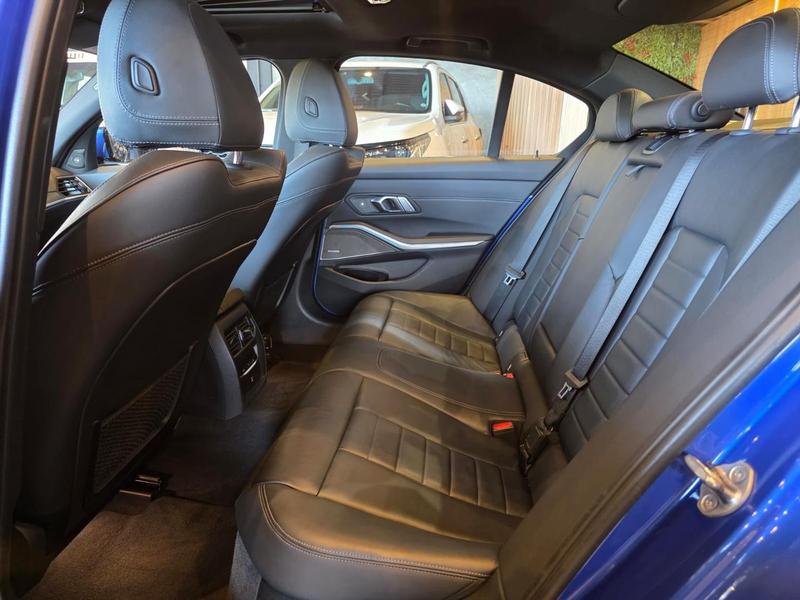 BMW 320i M Sport Flex - foto 20