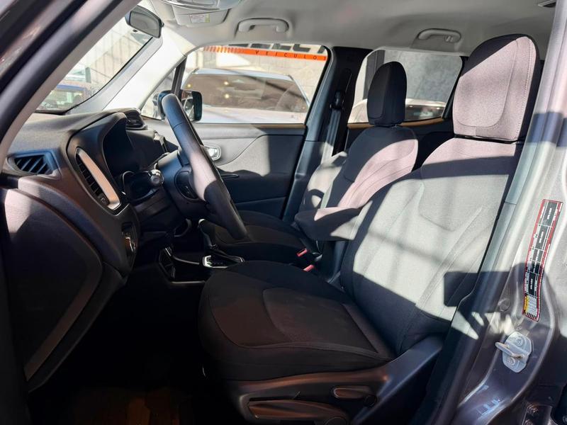 Jeep Renegade Sport 1.8 4X2 Flex 16V Aut. - foto 17
