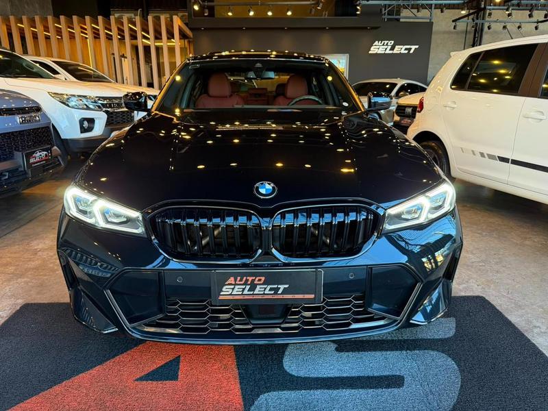 BMW 320i M Sport Flex - foto 3