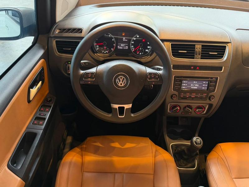 Volkswagen Fox 1.0 Bluemotion Gii - foto 14