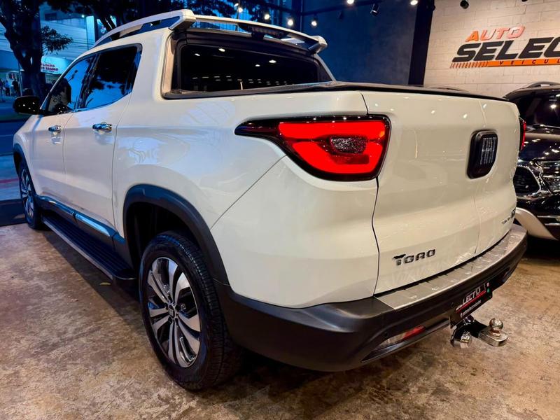 Fiat Toro Volc At9 4X4 - foto 11