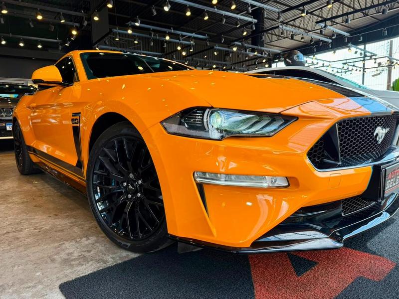 Ford Mustang GT Premium 5.0 V8 - foto 7
