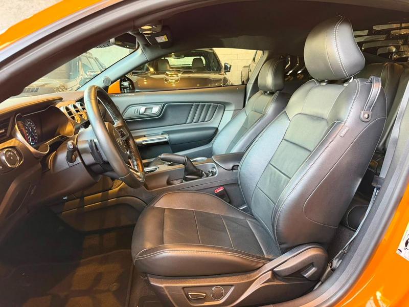 Ford Mustang GT Premium 5.0 V8 - foto 15