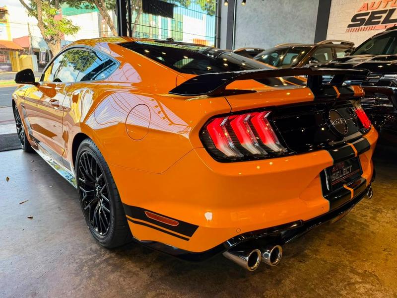 Ford Mustang GT Premium 5.0 V8 - foto 11
