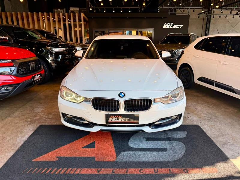 BMW 320i Active Flex - foto 3