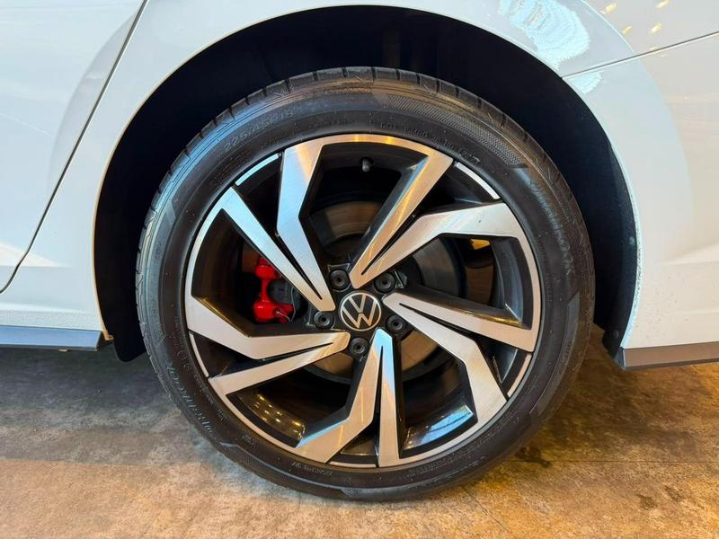 Volkswagen Jetta GLi - foto 20