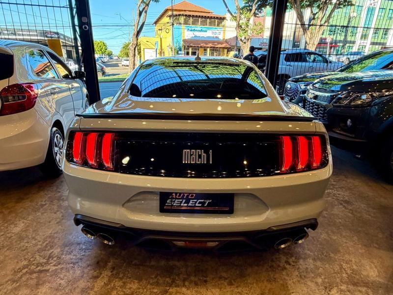 Ford Mustang Mach1 - foto 9