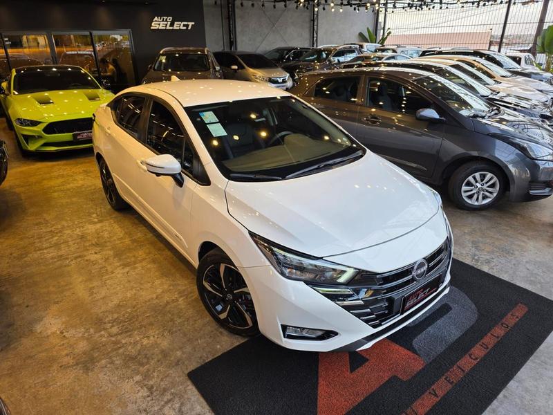 Nissan Versa Excl CVT - foto 4